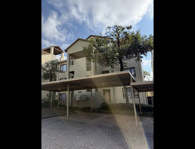 2 BEDROOM APARTMENT FOR SALE IN BRYANSTON